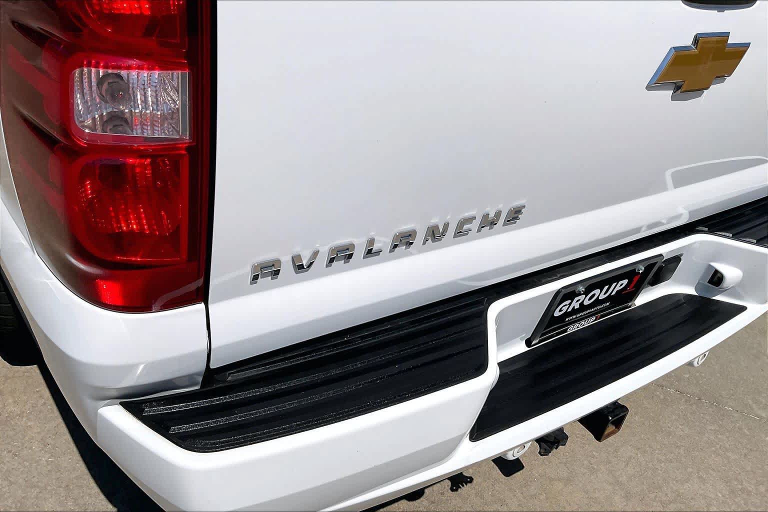 Used 2012 Chevrolet Avalanche LTZ RWD image 28