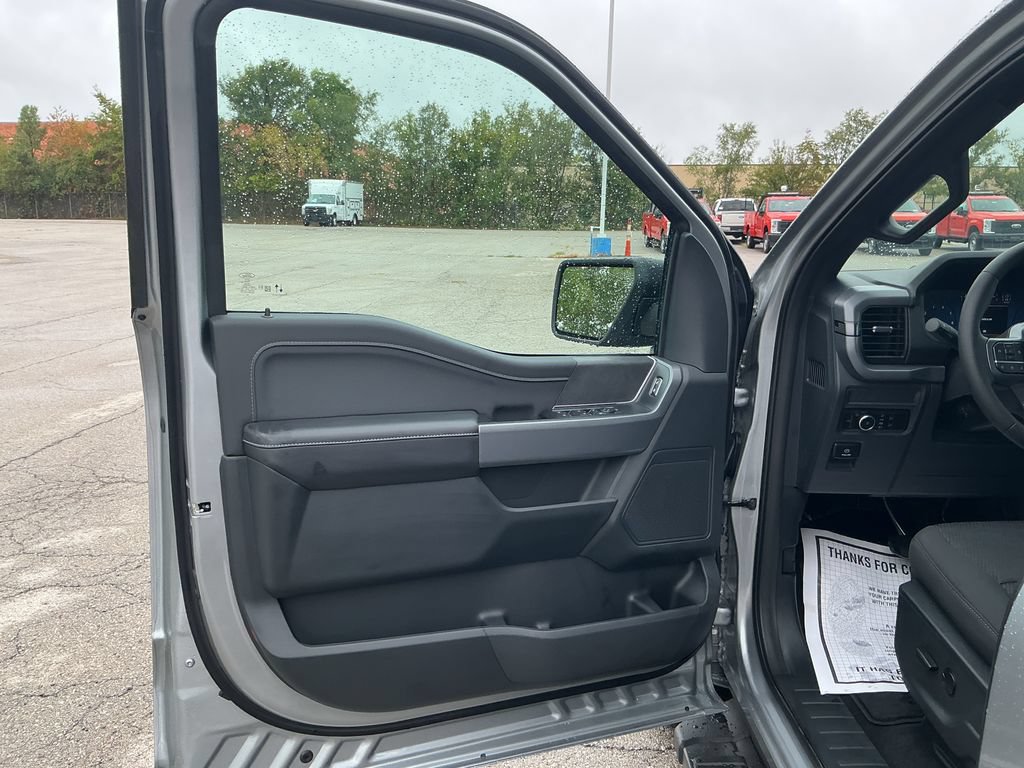 New 2026 Ford F150 XLT w/ XLT Black Appearance Package AWD/4WD image 14