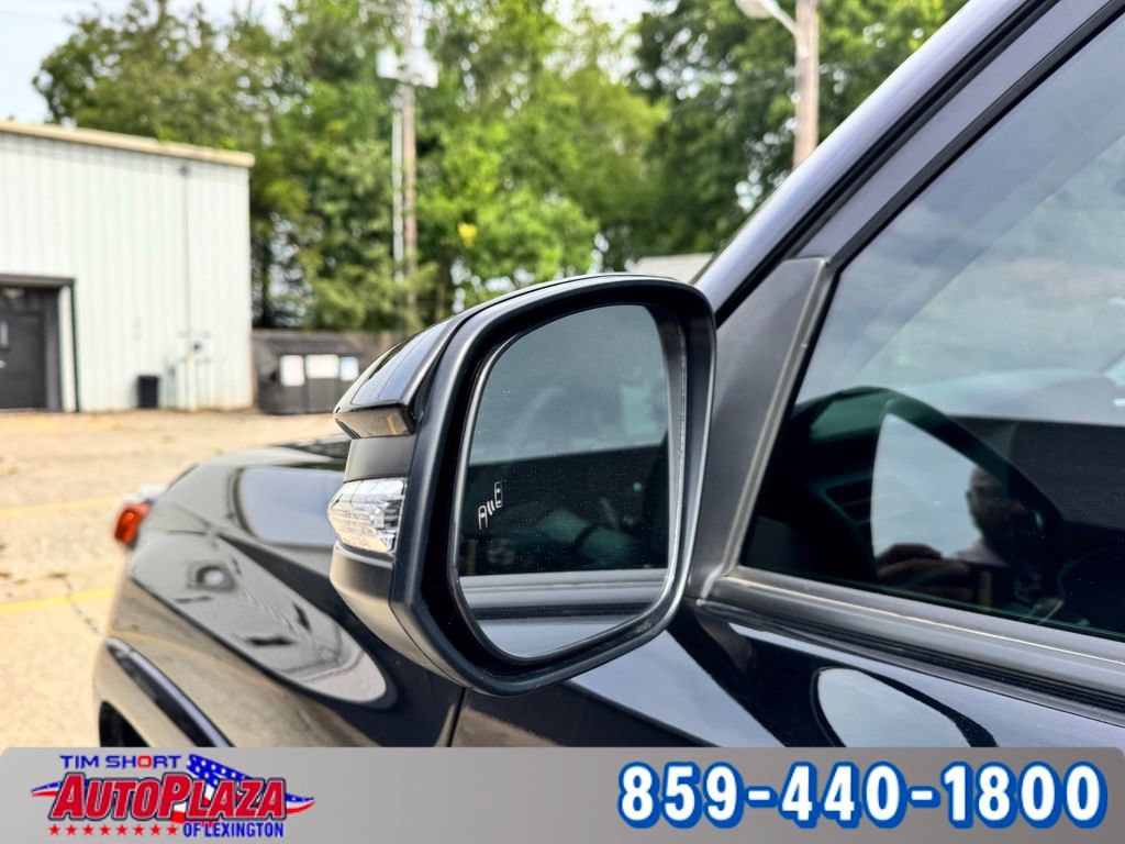 Used 2024 Toyota 4Runner TRD Off-Road Premium w/ Moonroof Package AWD/4WD image 17