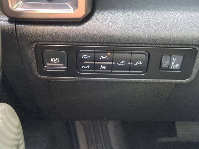 Used 2025 GMC Hummer EV 2X AWD/4WD image 18