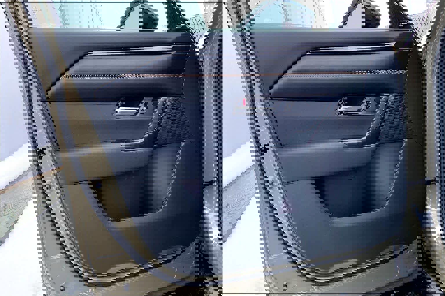 Used 2025 MAZDA CX-50 AWD 2.5 Turbo w/ Weather Package image 22