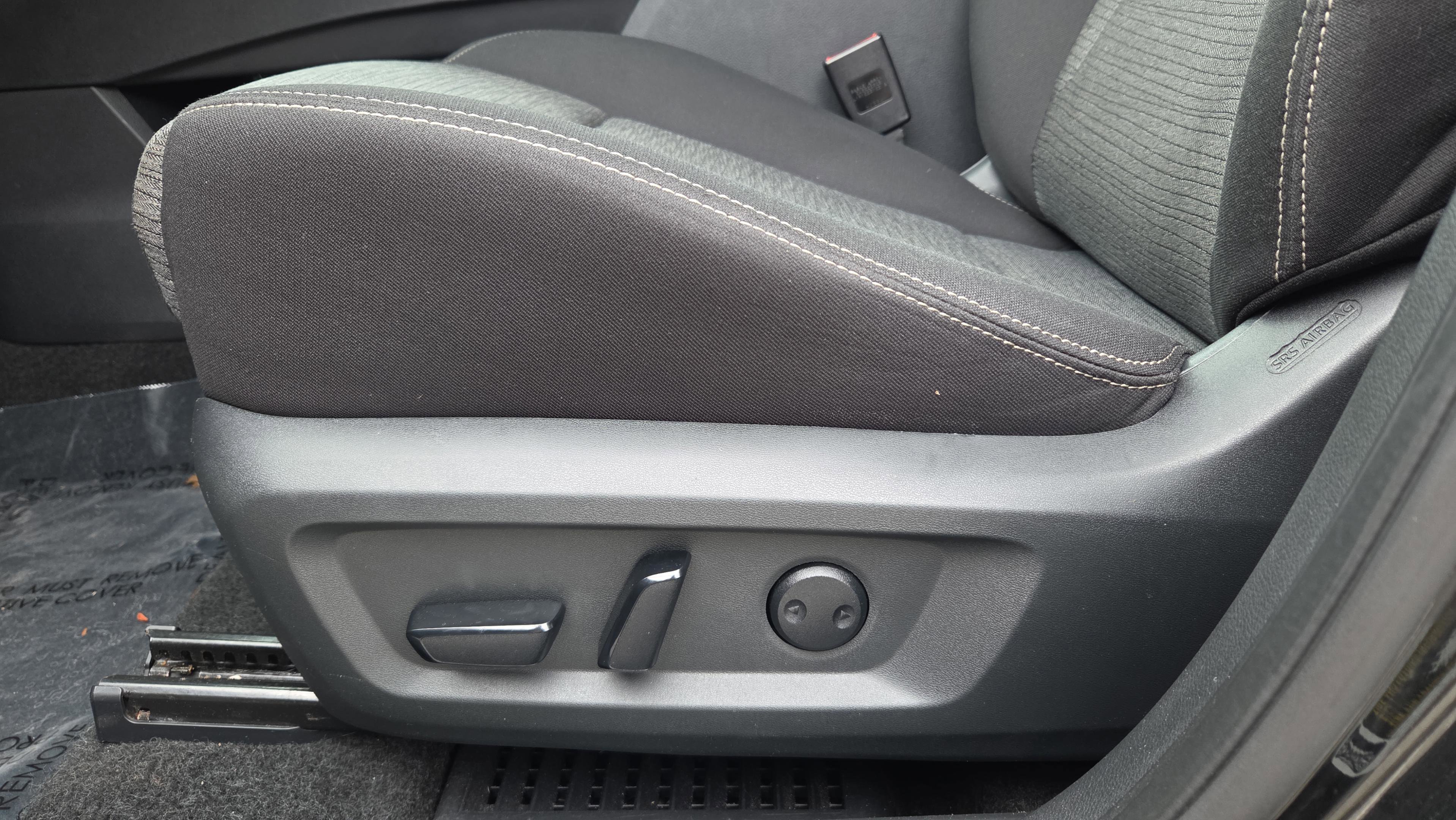 Used 2023 Nissan Rogue SV image 25