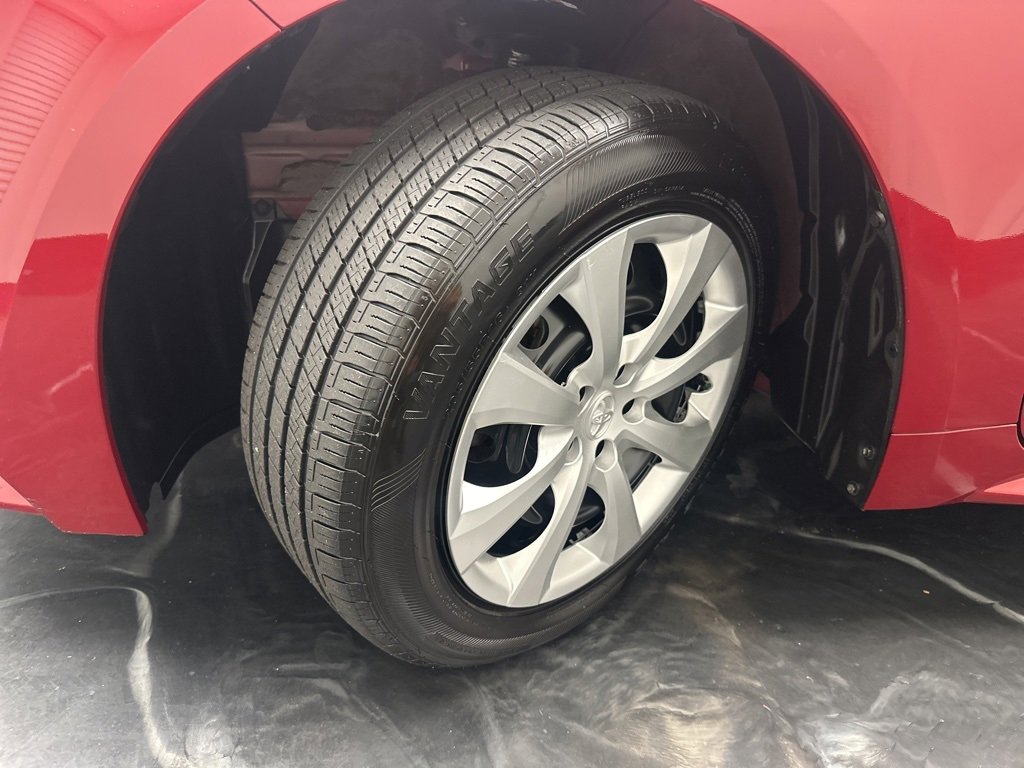 Used 2023 Toyota Corolla LE image 28