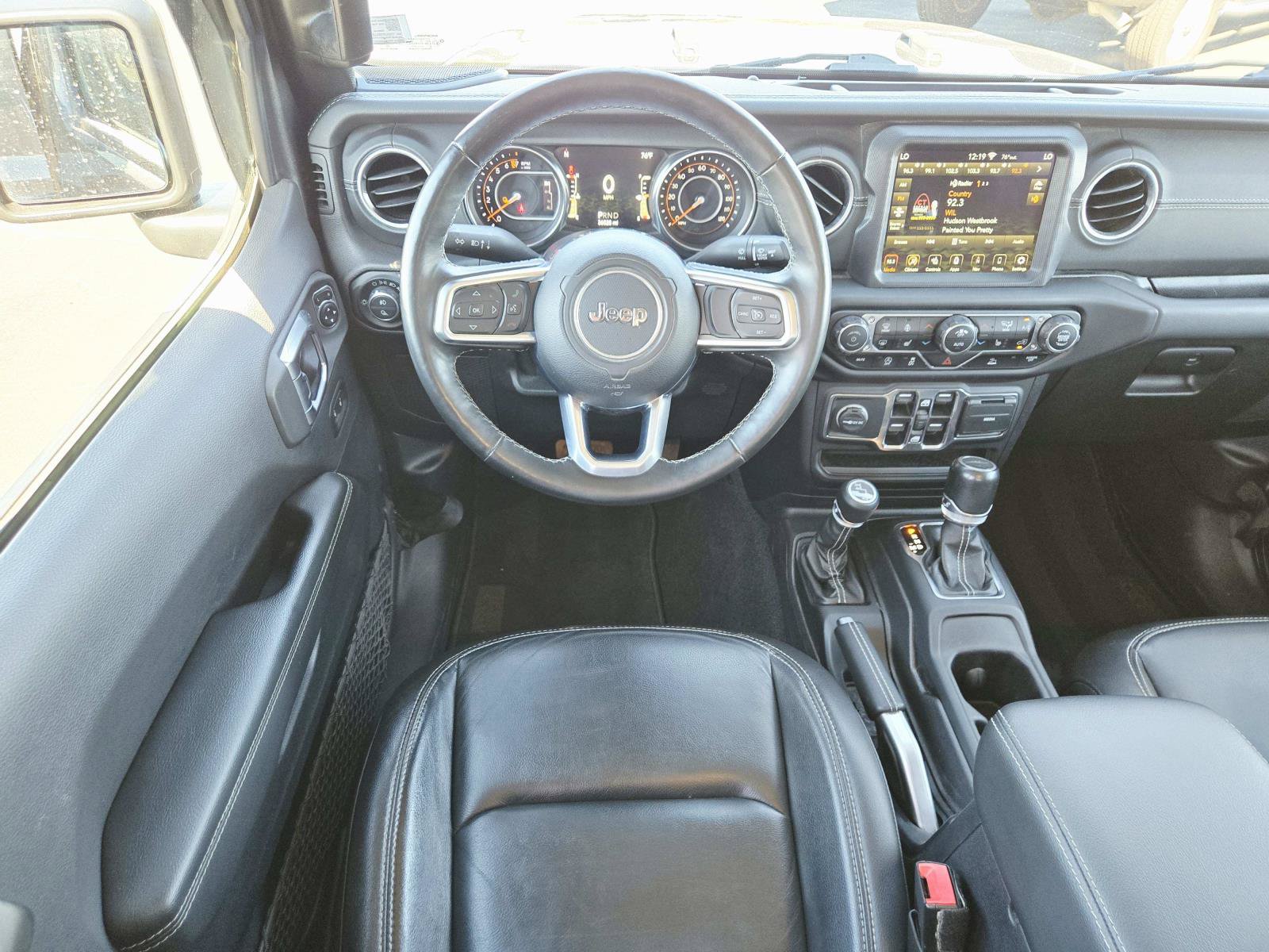 Used 2020 Jeep Gladiator Overland w/ Popular Equipment Package AWD/4WD image 11