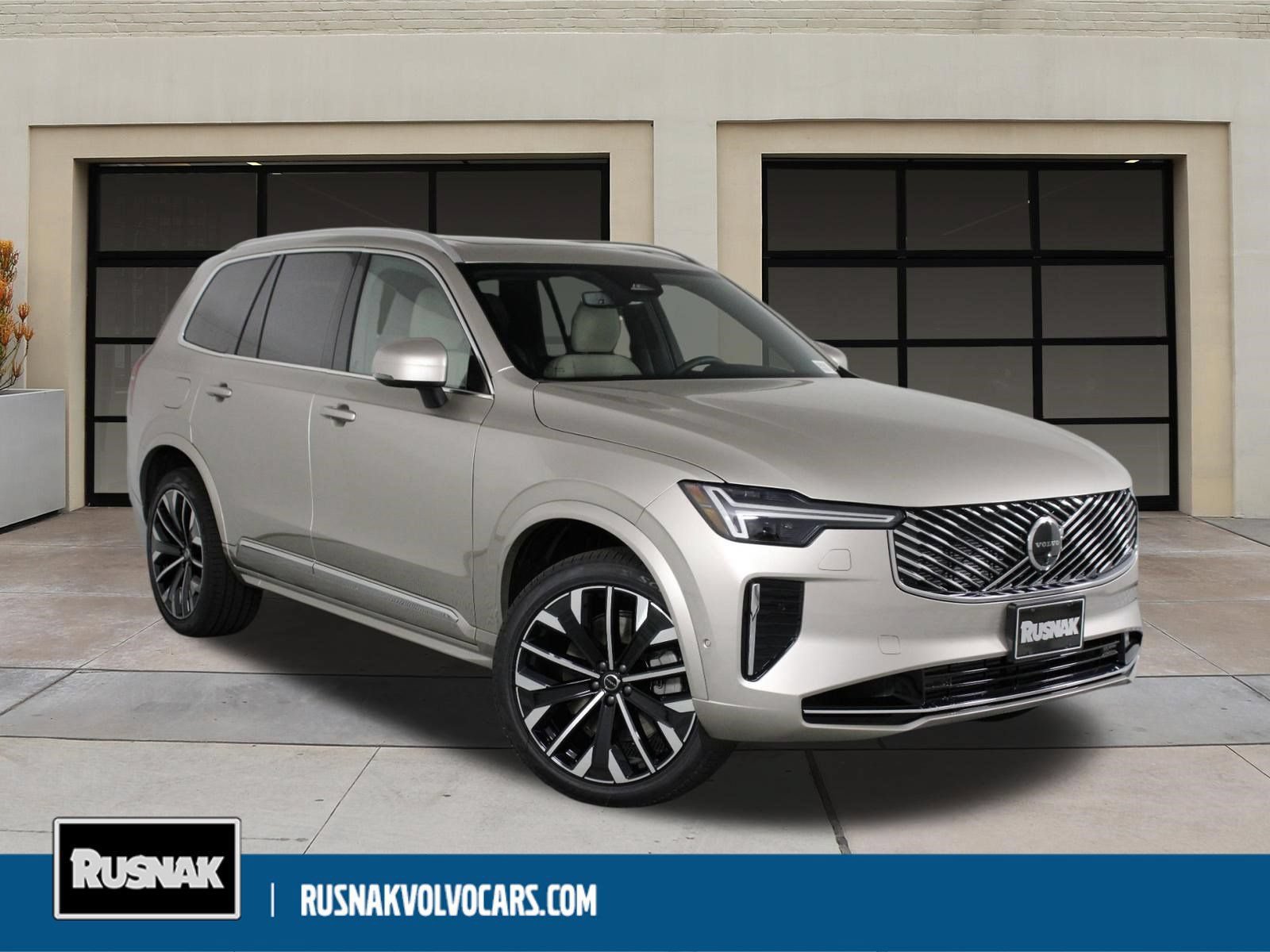 New 2026 Volvo XC90 T8 Plus w/ Protection Package Premier