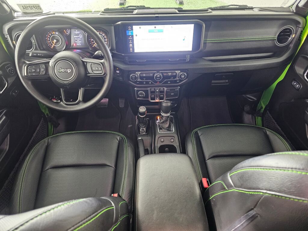 Used 2025 Jeep Gladiator Sport image 21