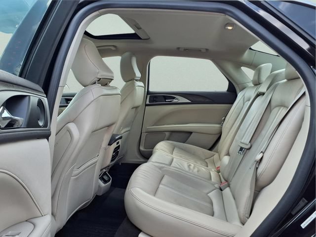 Used 2020 Lincoln MKZ Reserve w/ Monochromatic Package FWD image 12