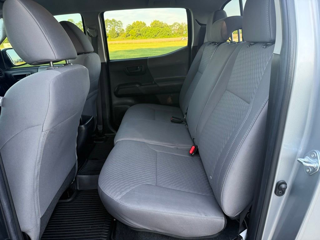 Used 2022 Toyota Tacoma SR w/ SR Convenience Package RWD image 12
