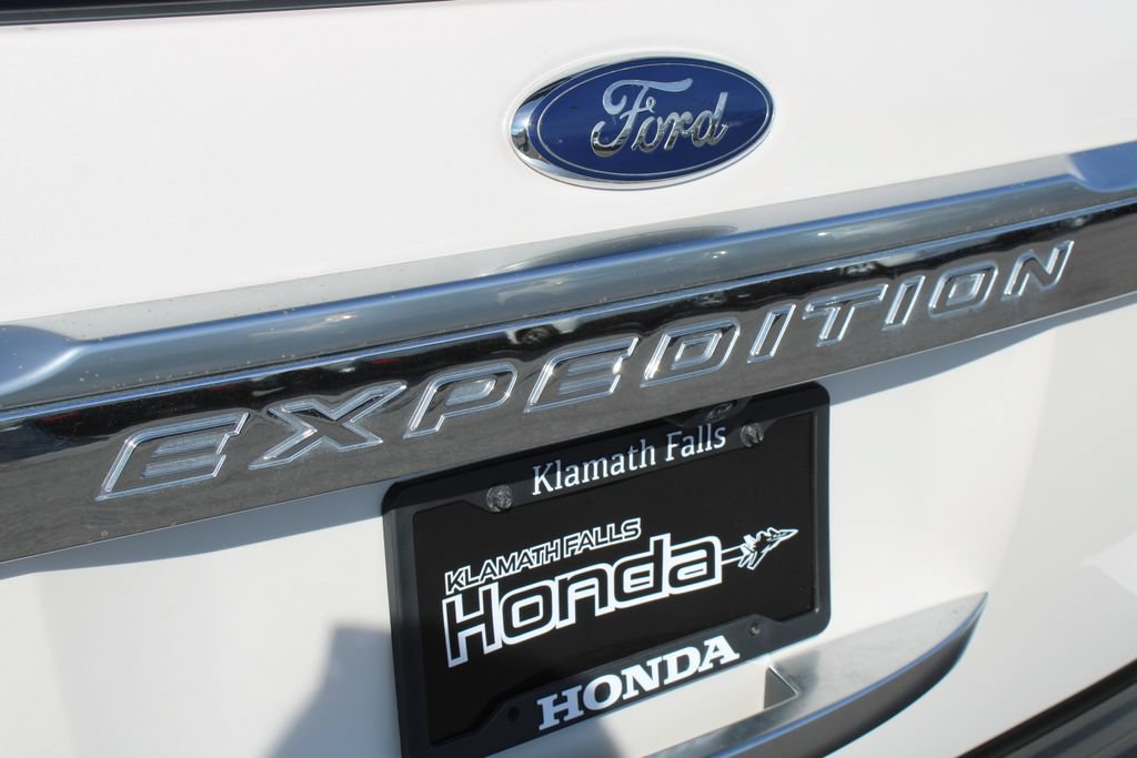 Used 2017 Ford Expedition EL Platinum AWD/4WD image 10