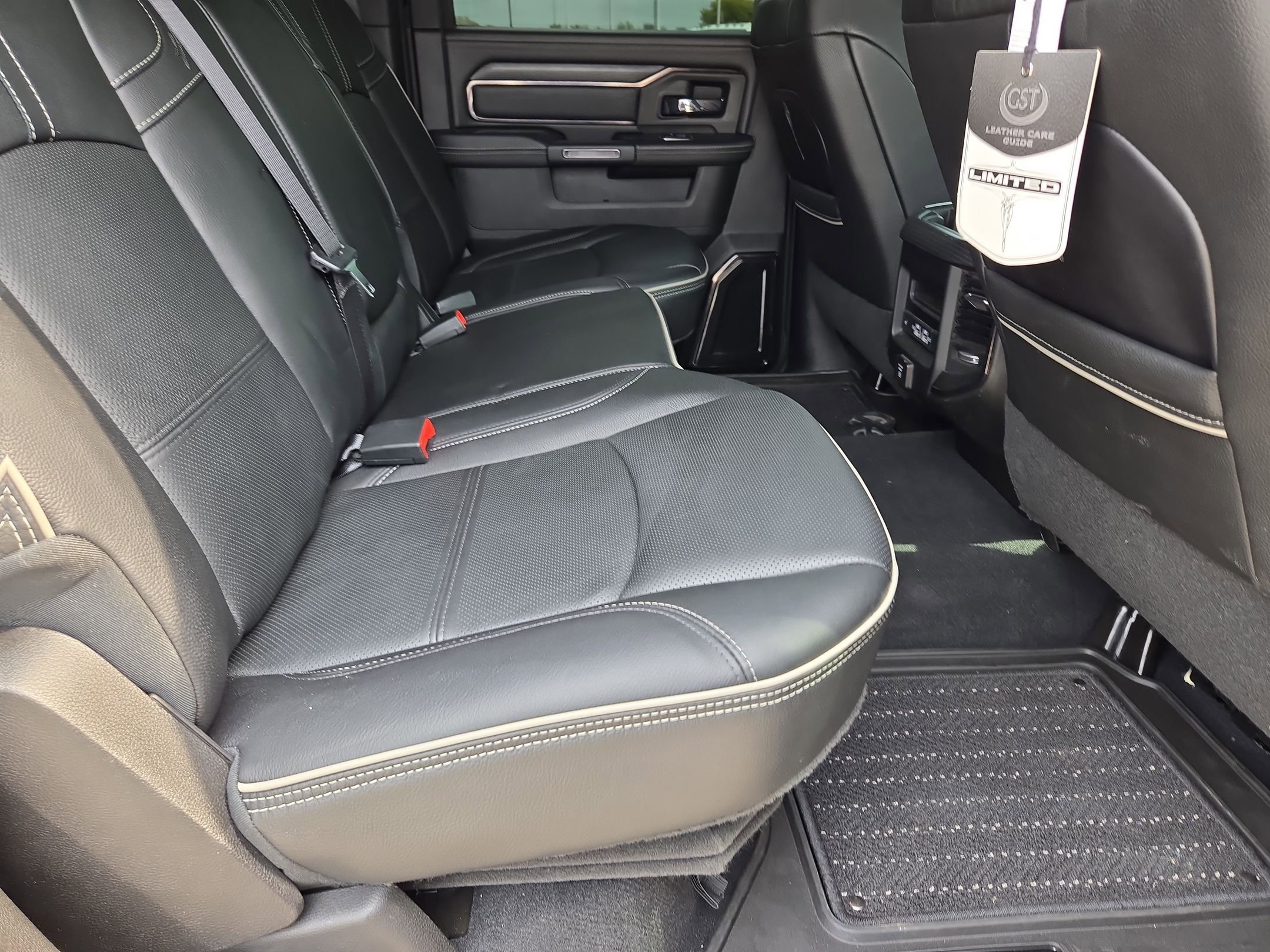 Certified 2024 RAM 2500 Limited image 24