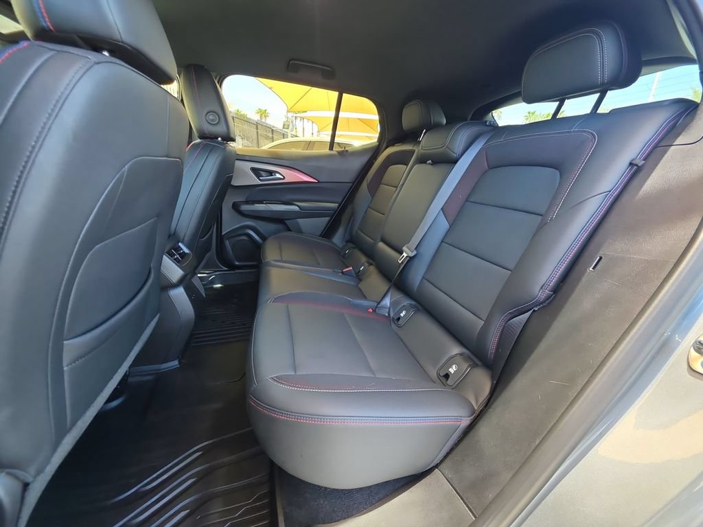 Used 2024 Chevrolet Equinox EV RS FWD image 26