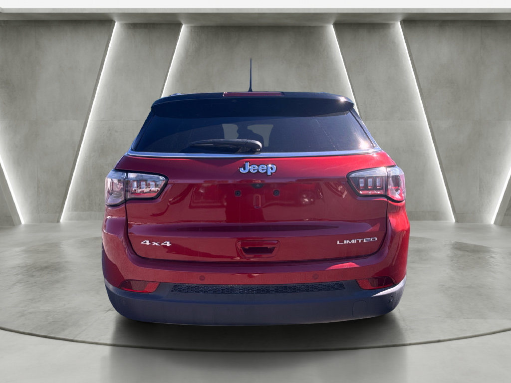 Used 2024 Jeep Compass Limited AWD/4WD image 4