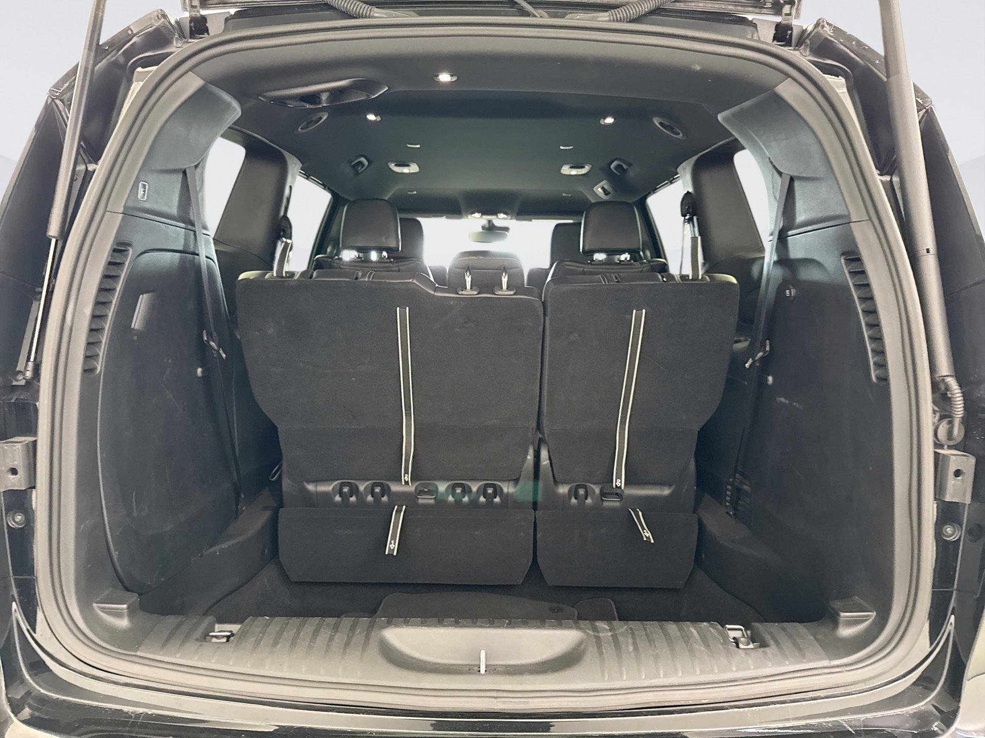 Used 2025 Chrysler Pacifica Select image 19