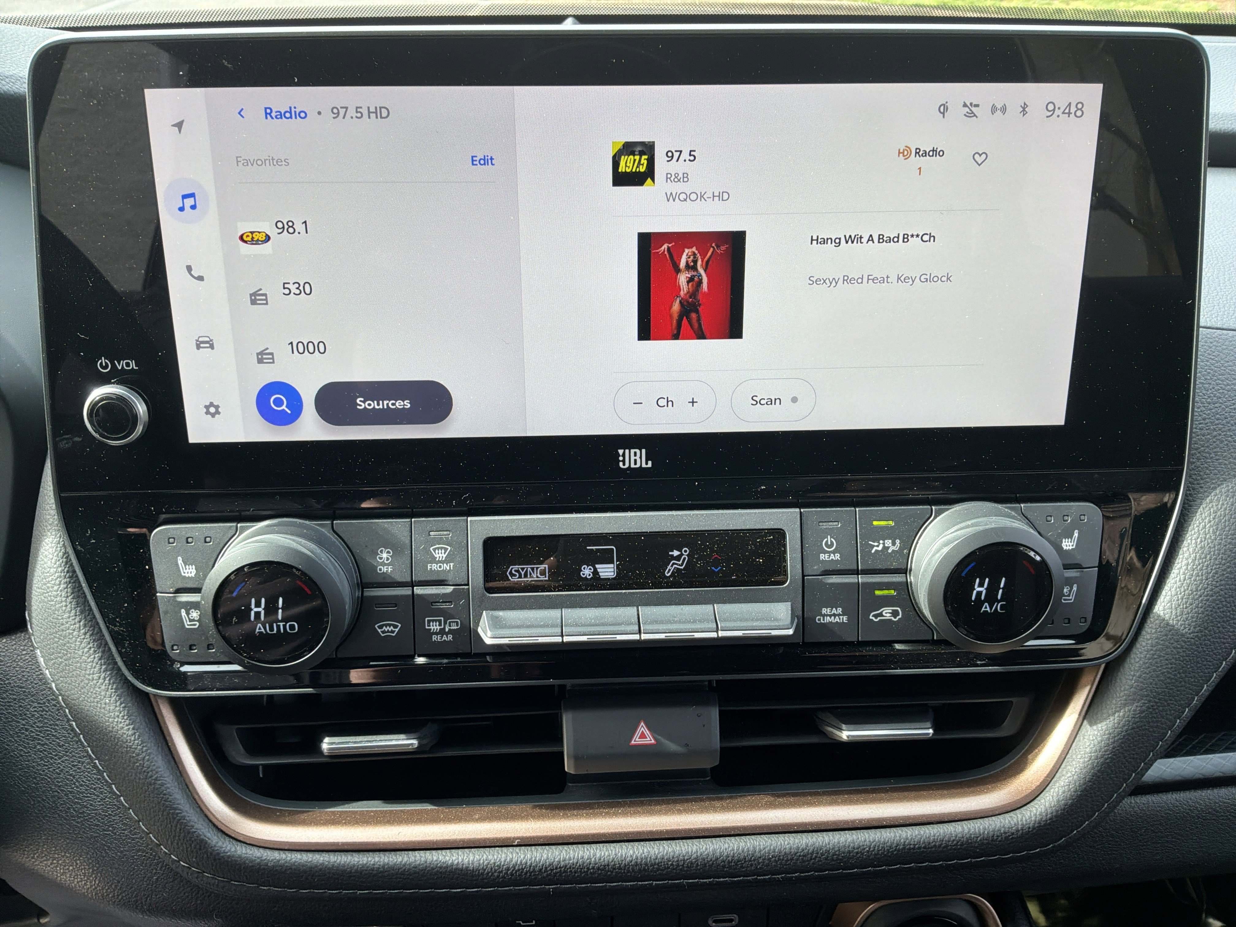 Used 2024 Toyota Grand Highlander AWD Hybrid image 23