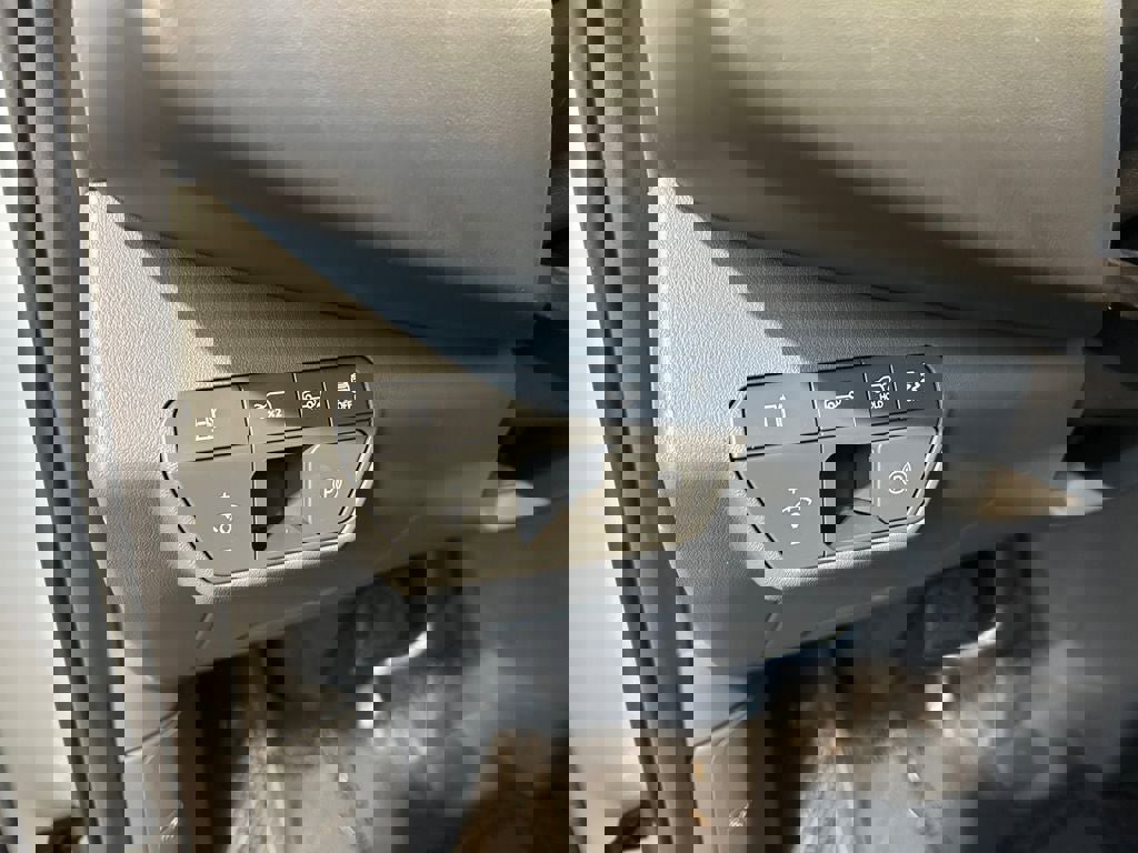 Used 2024 Kia EV9 Wind image 21