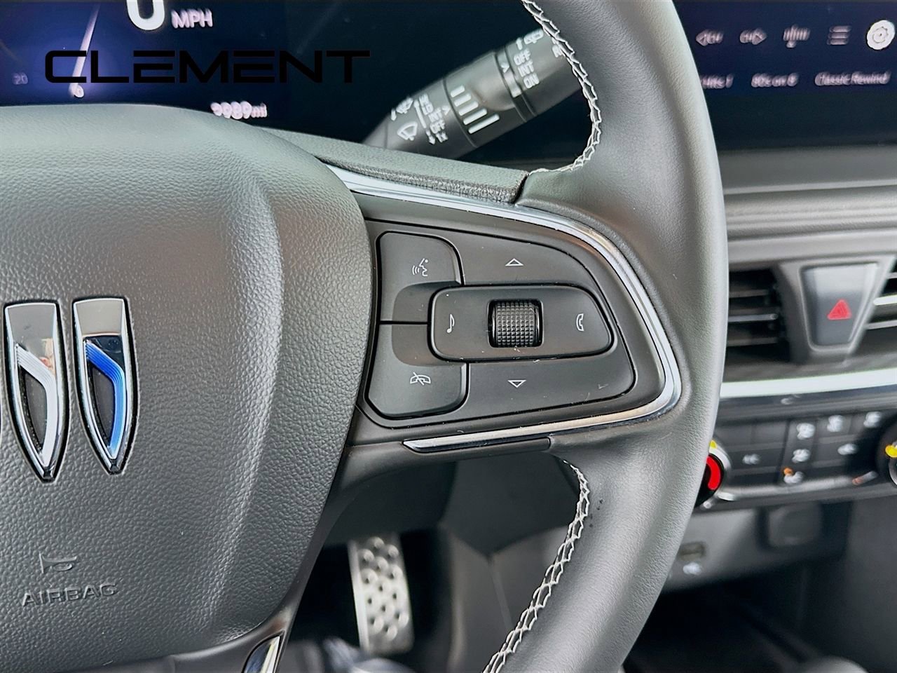 Used 2024 Buick Encore GX Preferred w/ Advanced Technology Package image 17