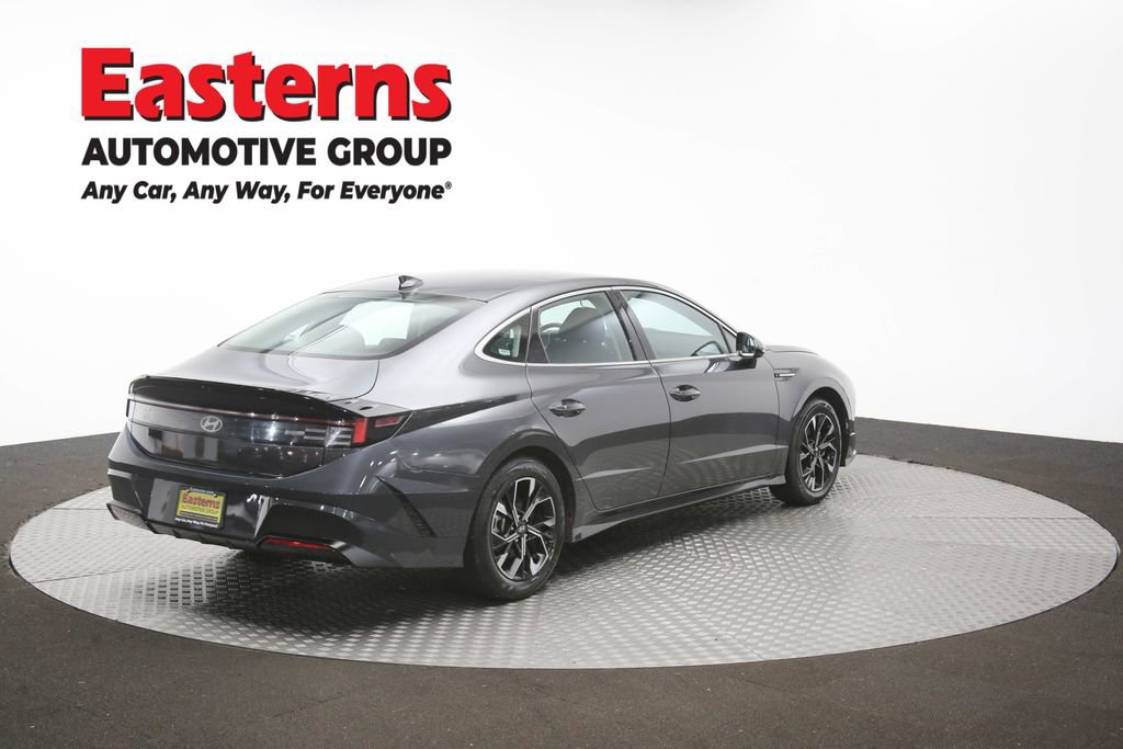Used 2025 Hyundai Sonata SEL FWD image 41