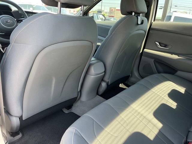 Certified 2021 Hyundai Elantra SEL w/ Cargo Package FWD image 18