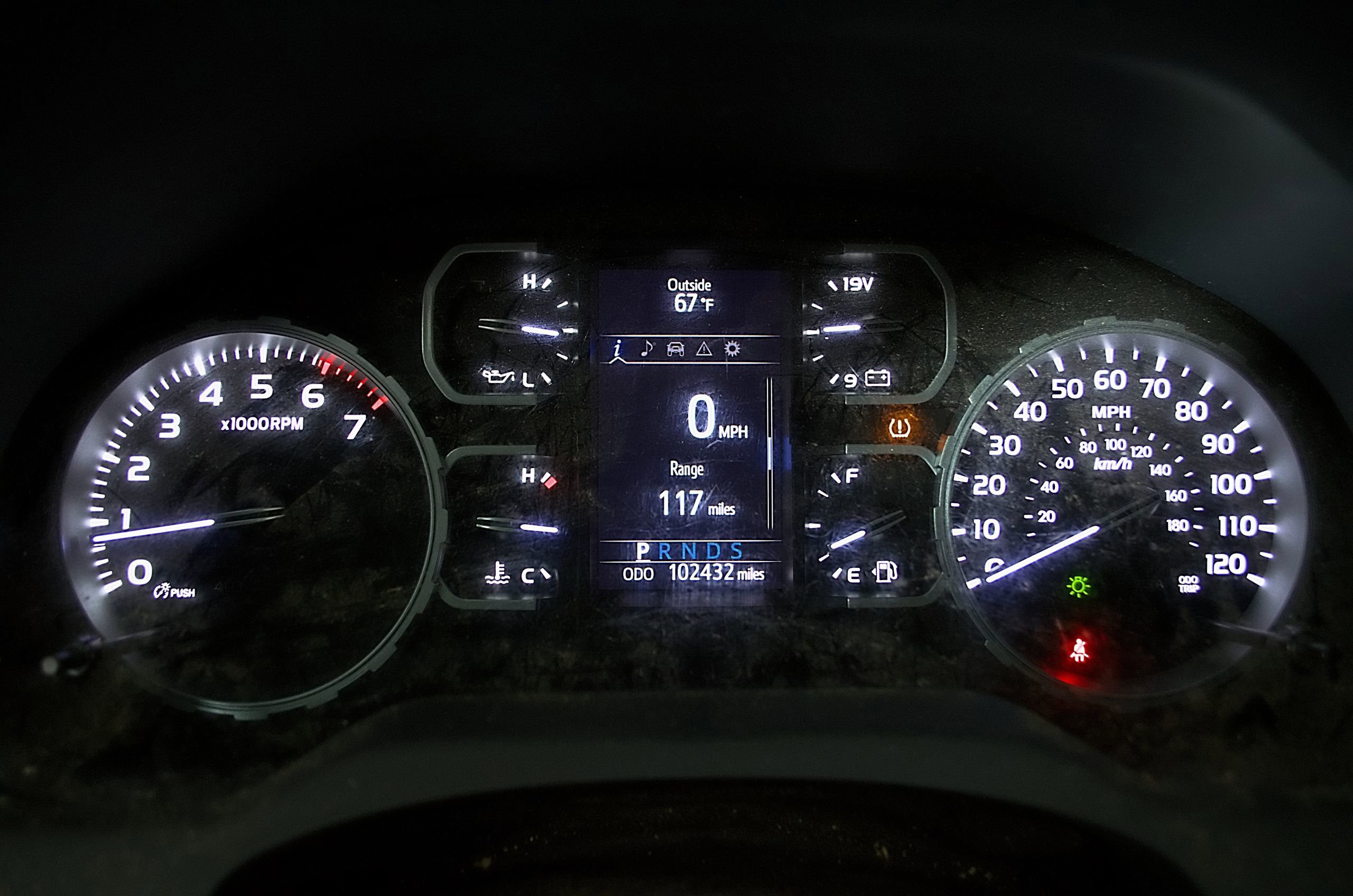 Used 2020 Toyota Tundra SR5 w/ SR5 Leather Package RWD image 16