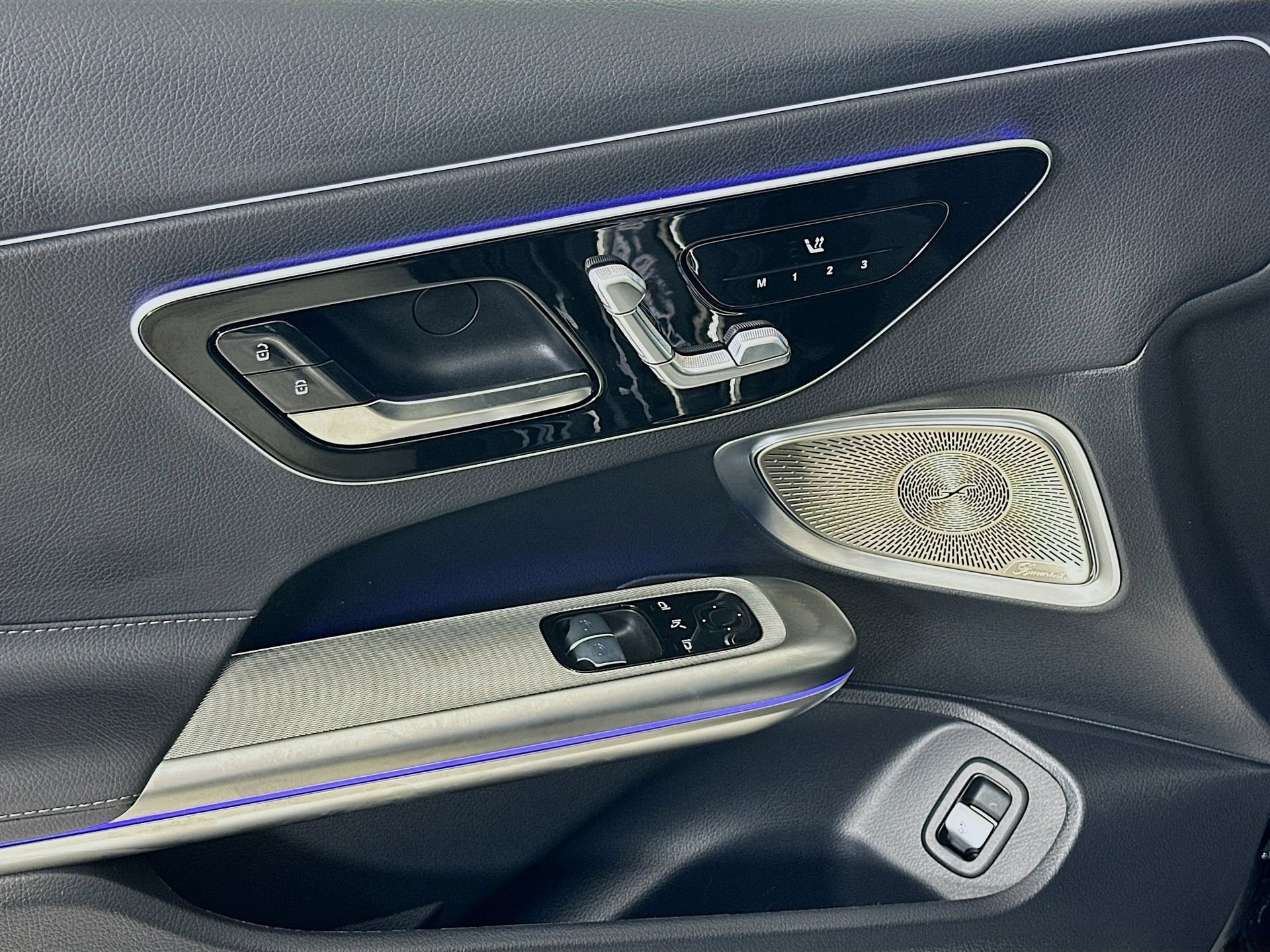 New 2026 Mercedes-Benz CLE 300 4MATIC Coupe image 19