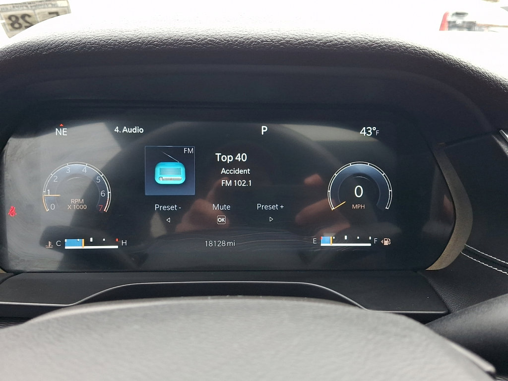 Used 2023 Jeep Grand Cherokee Altitude image 26