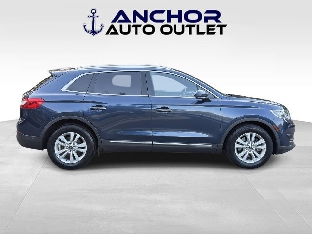Used 2017 Lincoln MKX Reserve w/ Luxury Package image 9