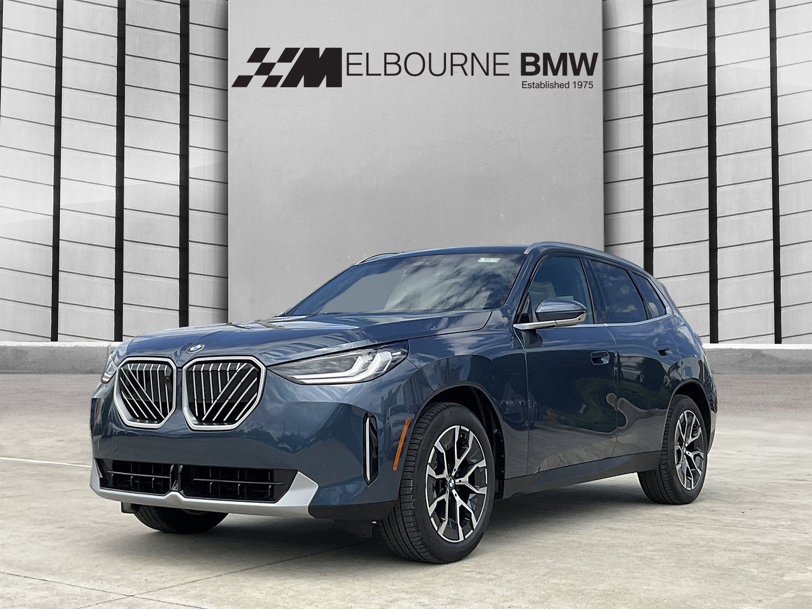 Used 2026 BMW X3 xDrive30i w/ Premium Package AWD/4WD image 3