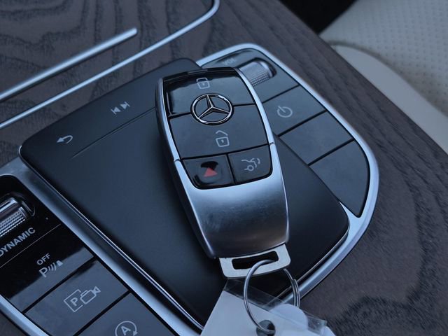 Certified 2022 Mercedes-Benz E 450 4MATIC Sedan image 37