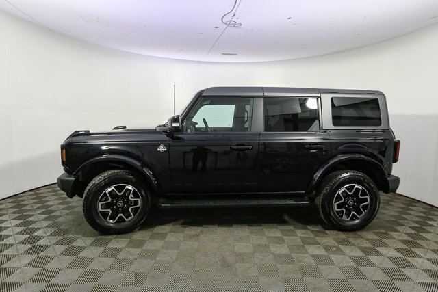 Used 2023 Ford Bronco Outer Banks image 6