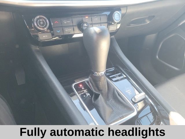 Used 2024 Jeep Compass Latitude image 6