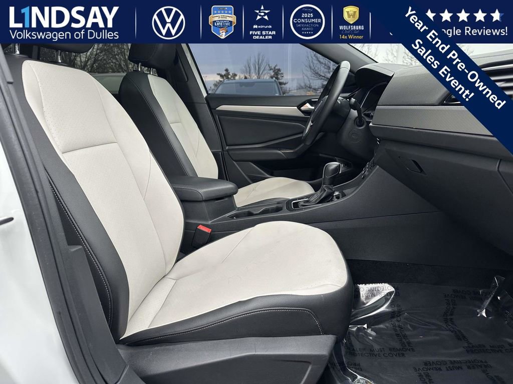 Used 2020 Volkswagen Jetta R-Line image 12