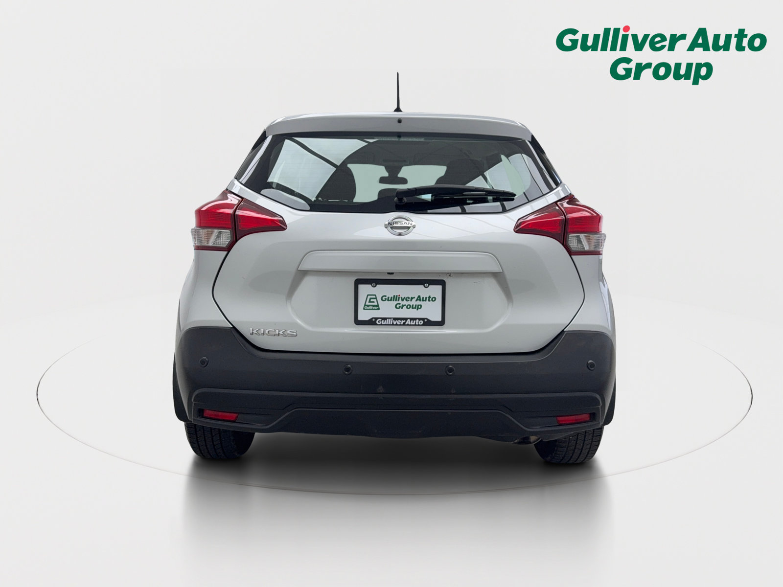 Used 2020 Nissan Kicks S FWD image 7