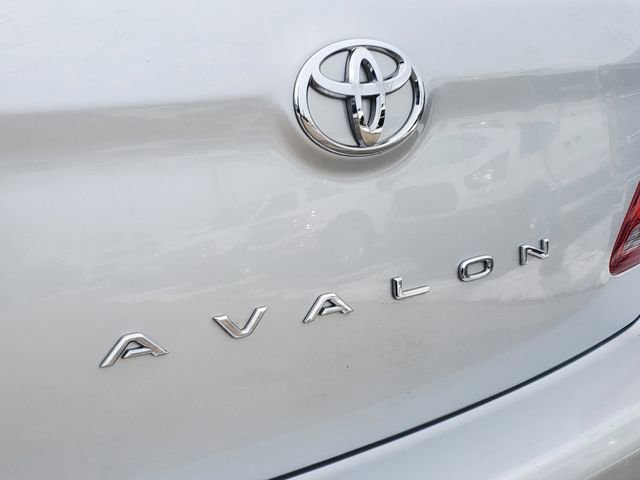 Used 2009 Toyota Avalon Limited image 32