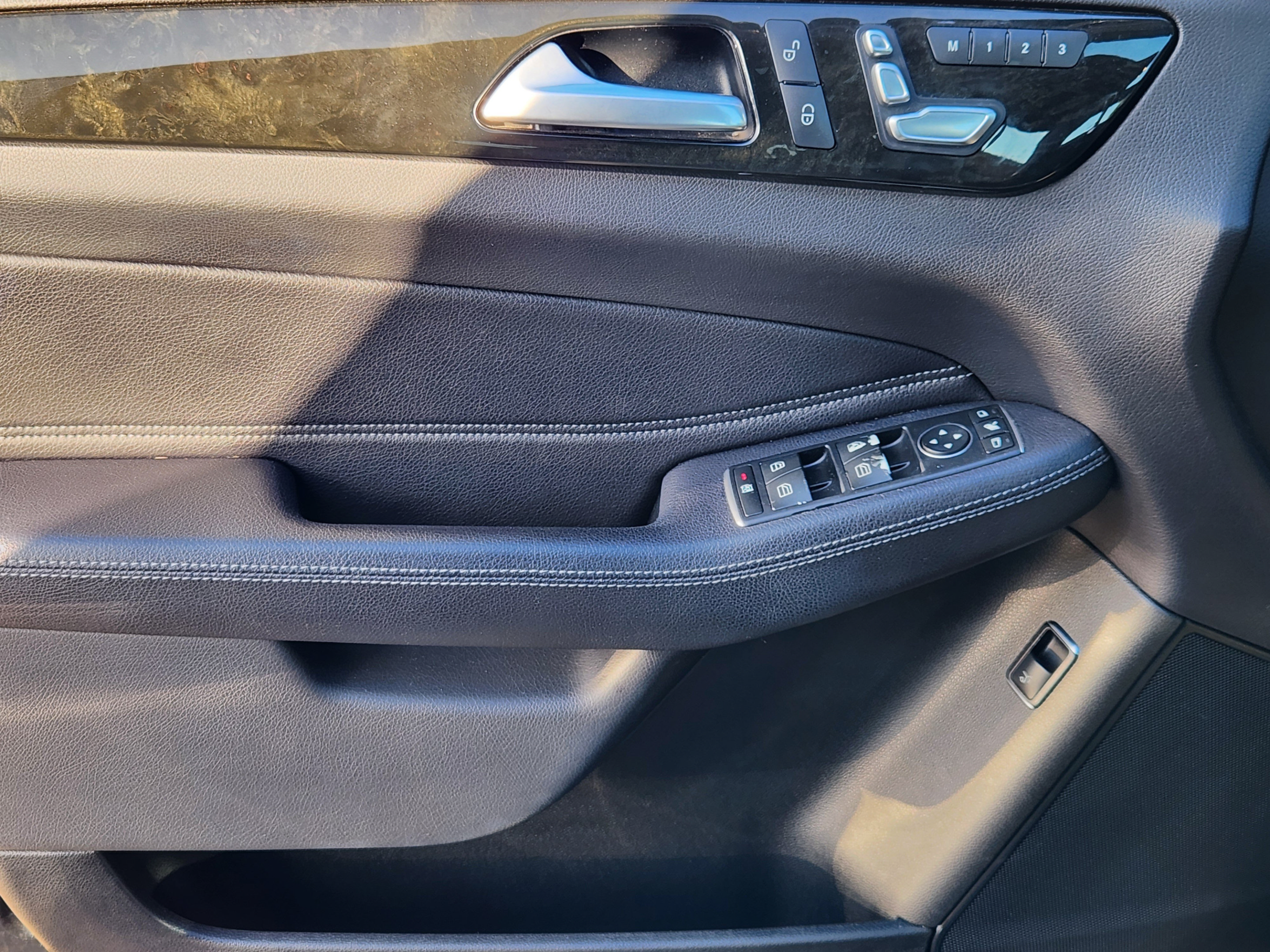 Used 2018 Mercedes-Benz GLE 350 image 18