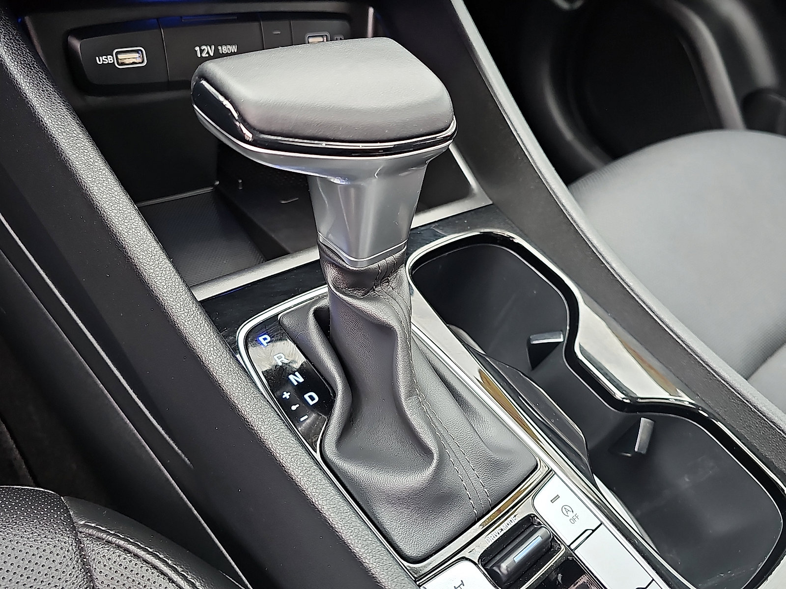 Used 2024 Hyundai Tucson SEL w/ Convenience Package image 16