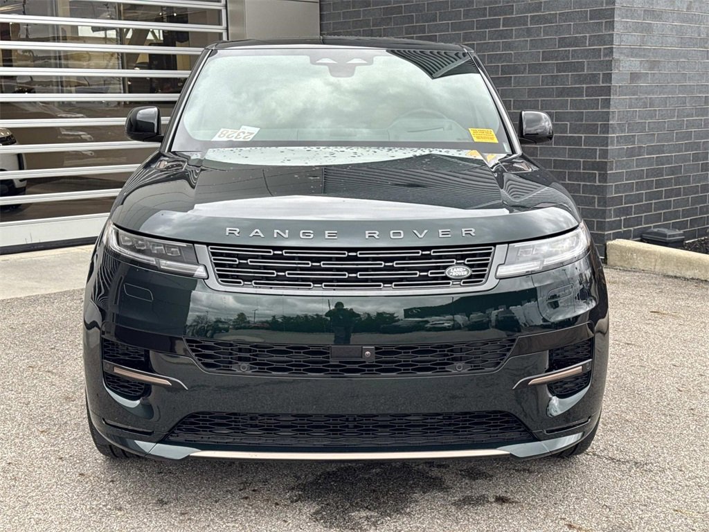 Used 2025 Land Rover Range Rover Sport Autobiography image 2