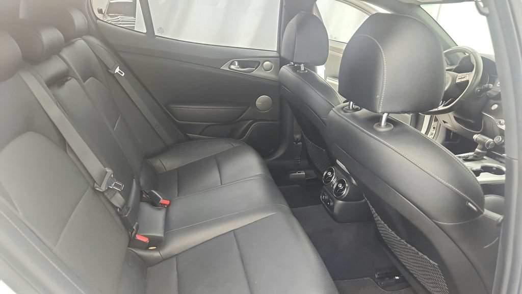 Used 2021 Kia Stinger GT1 image 23