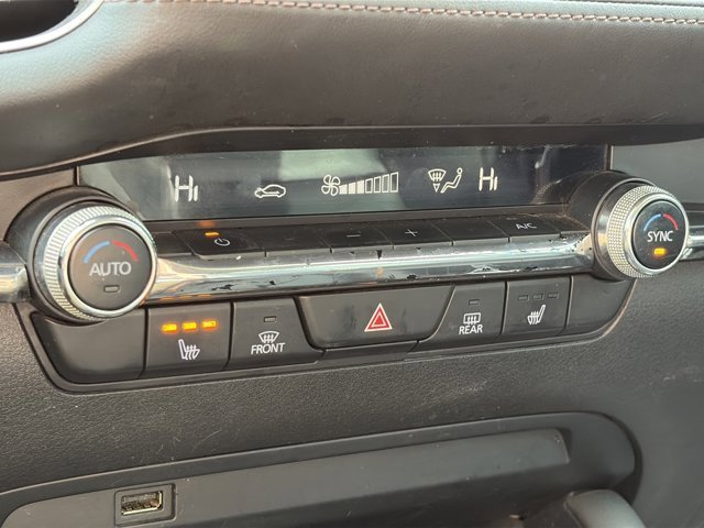 Used 2019 MAZDA MAZDA3 Premium image 15