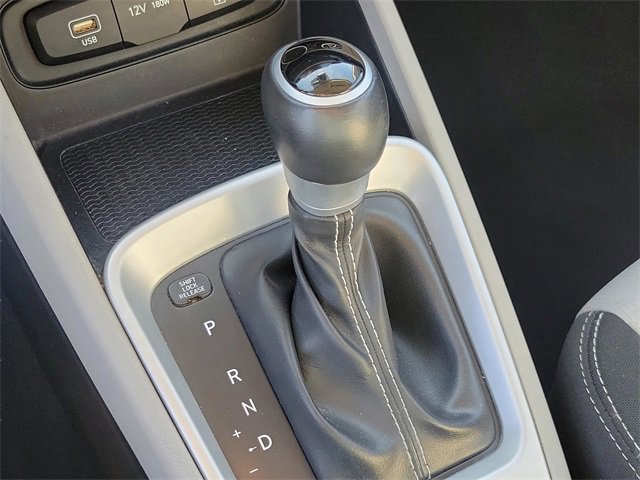 Used 2023 Hyundai Venue SEL image 26