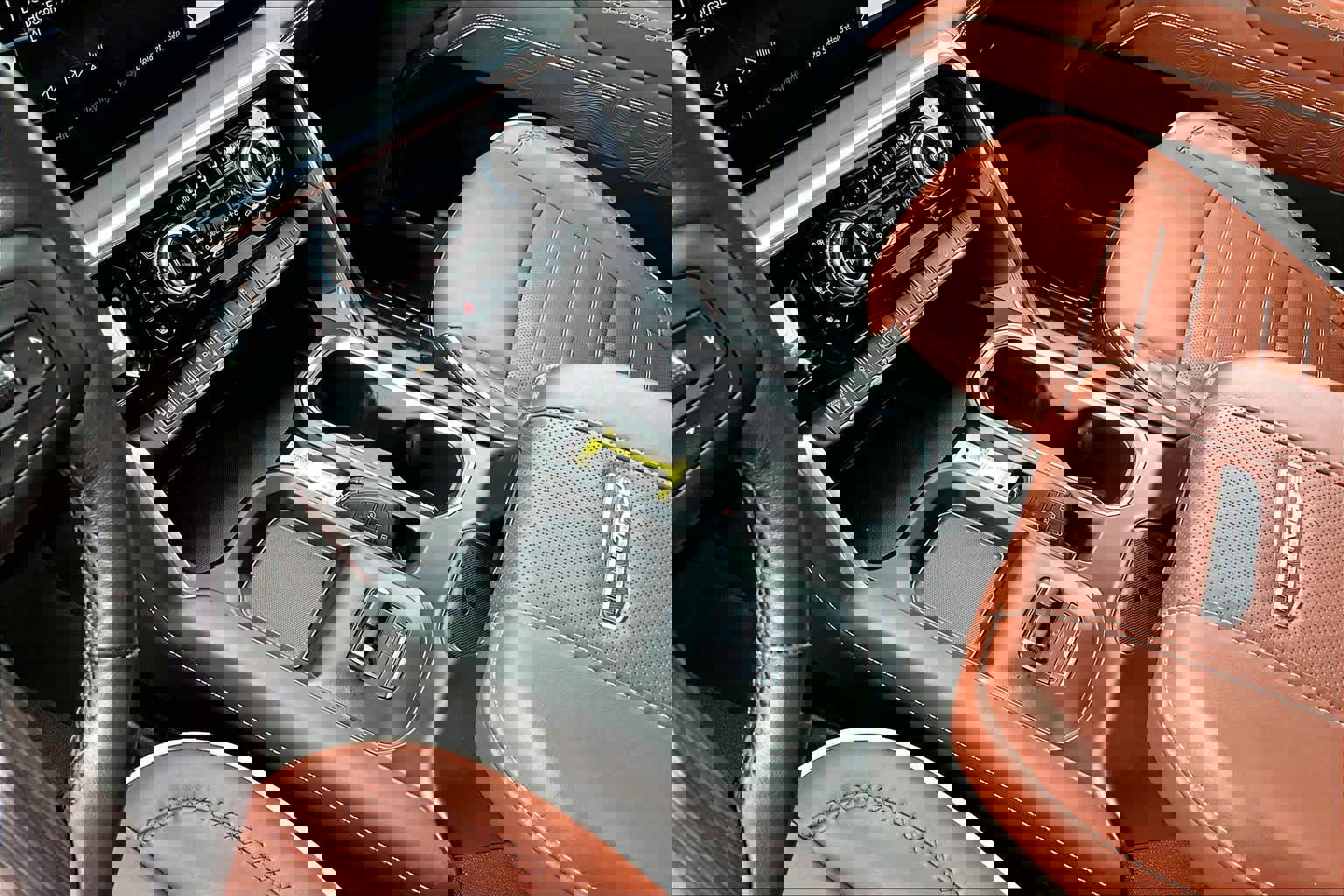 Used 2025 GMC Sierra 2500 Denali Ultimate w/ Max Trailering Package image 17