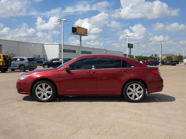 Used 2012 Chrysler 200 Touring FWD image 9
