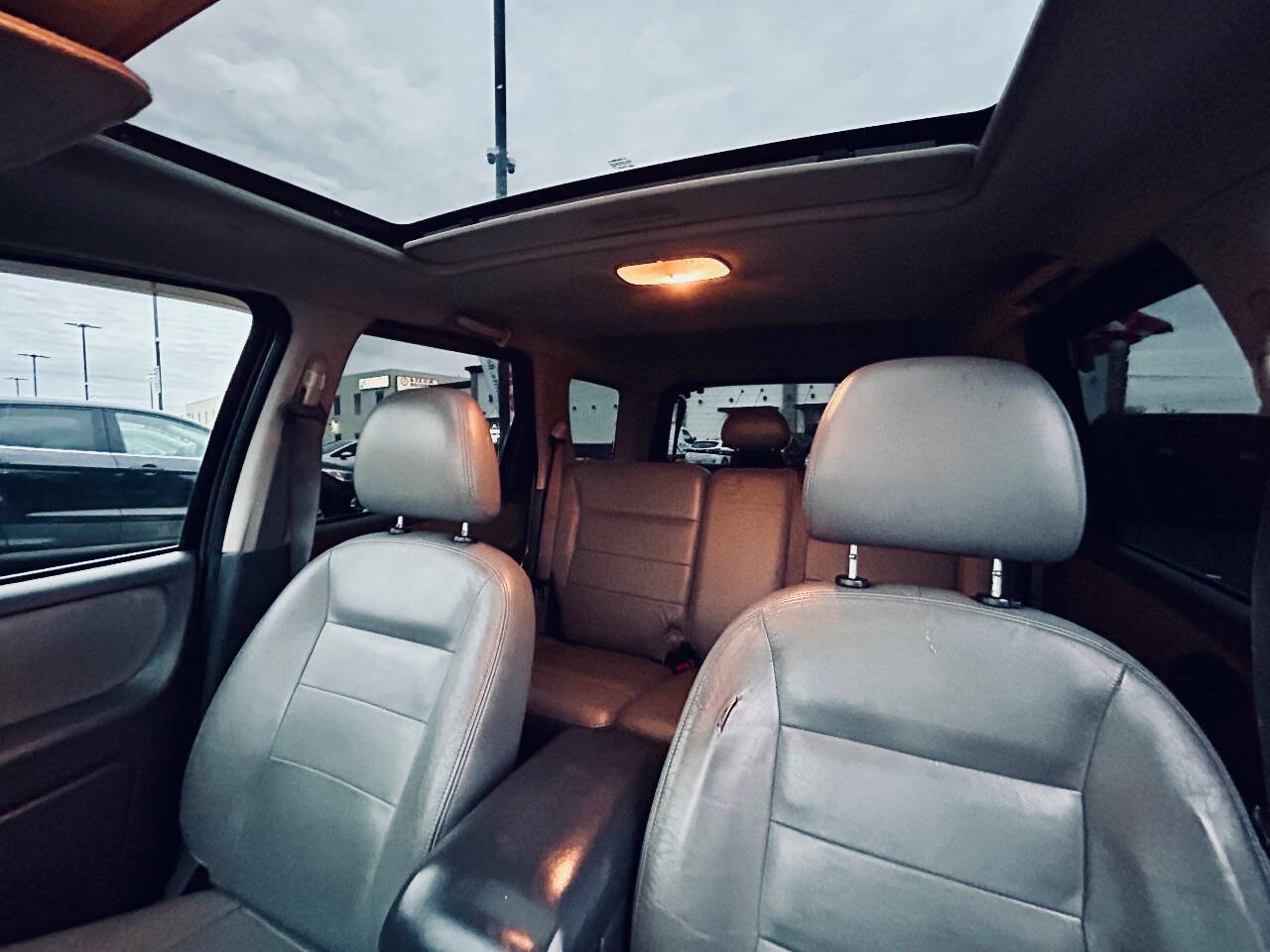 Used 2006 Ford Escape XLT image 12