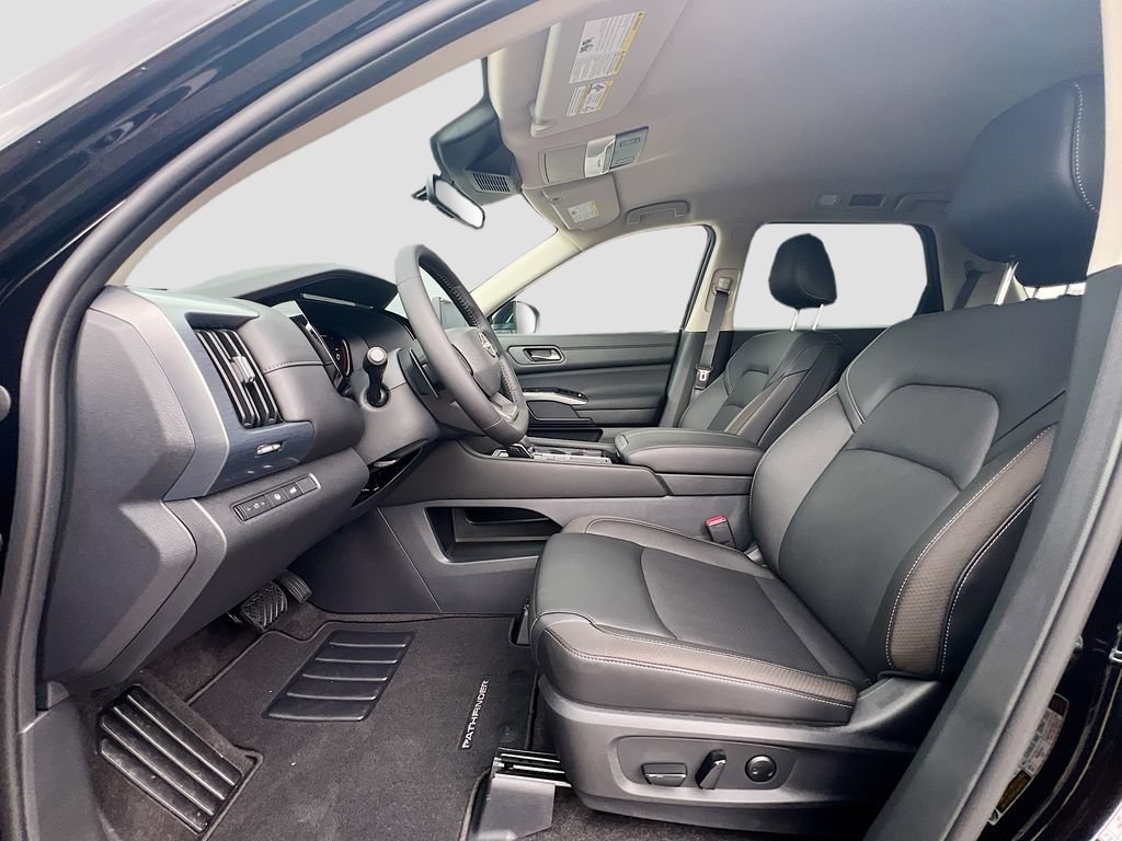 New 2026 Nissan Pathfinder SL FWD image 28