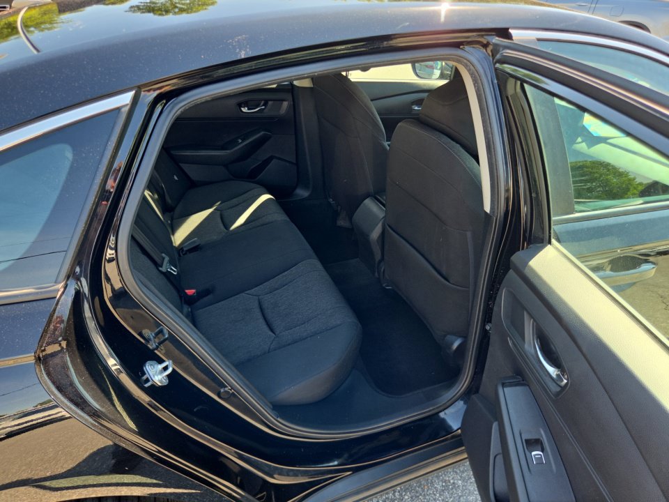 Used 2023 Honda Accord LX image 33
