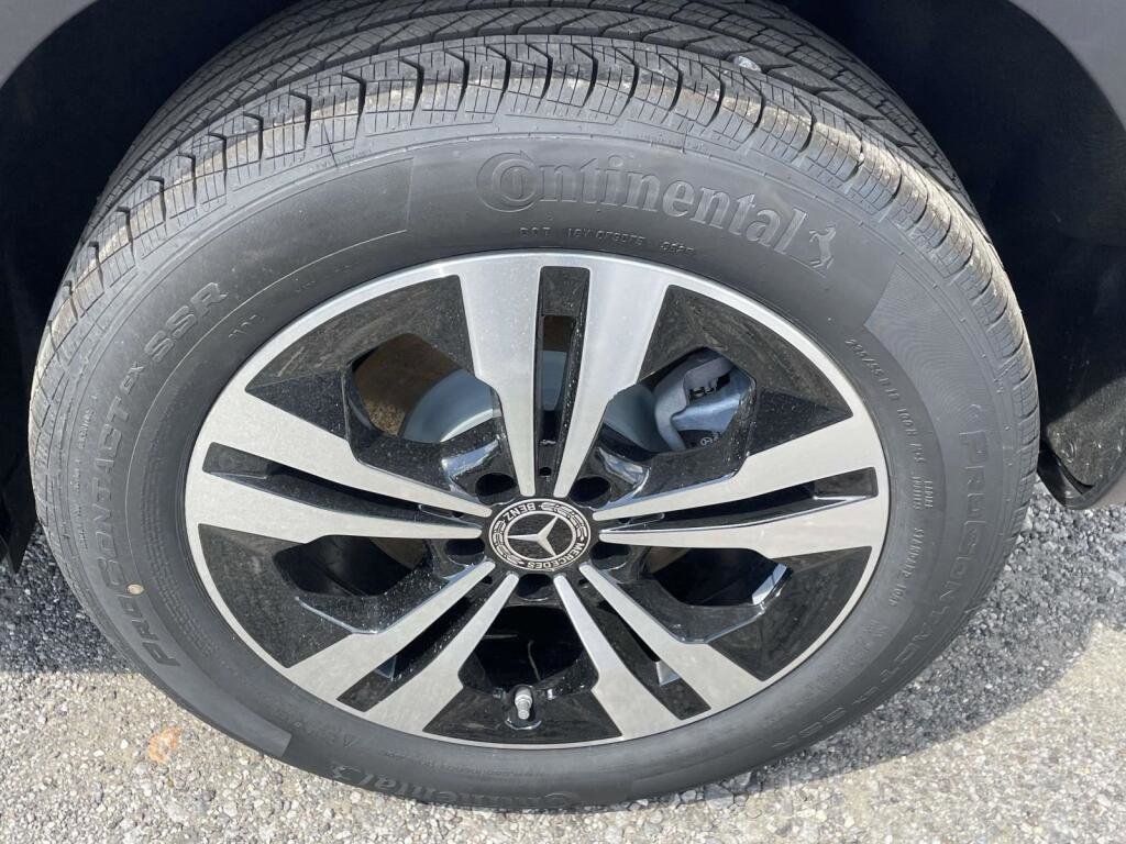 New 2026 Mercedes-Benz GLB 250 4MATIC image 11