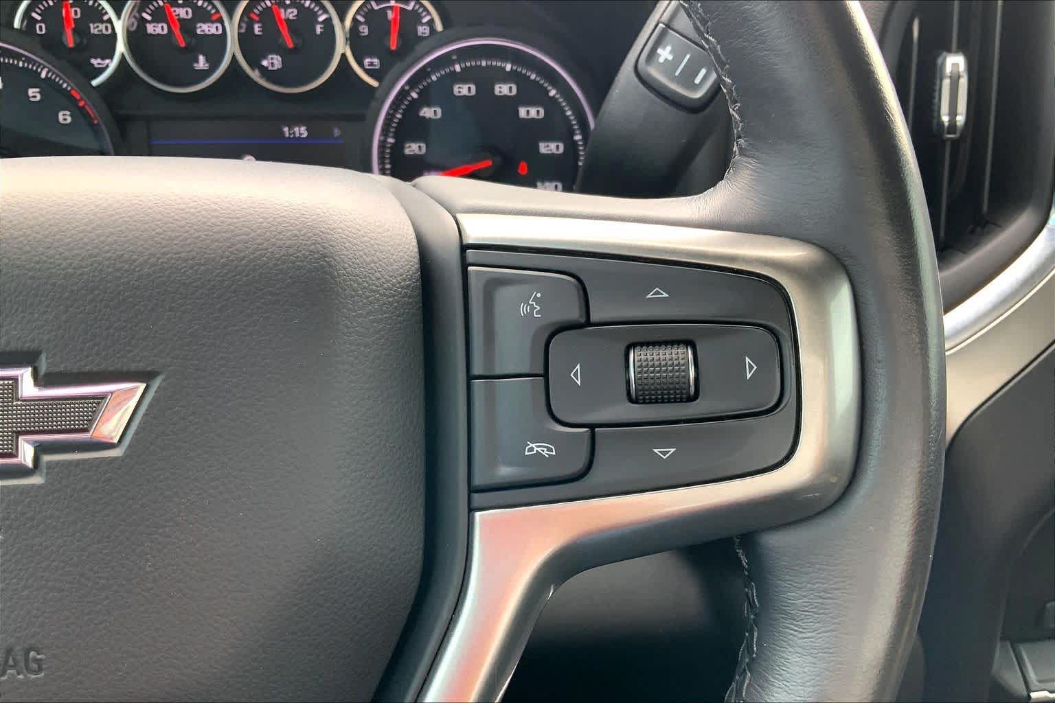 Used 2021 Chevrolet Silverado 1500 LT Trail Boss w/ Convenience Package II AWD/4WD image 25