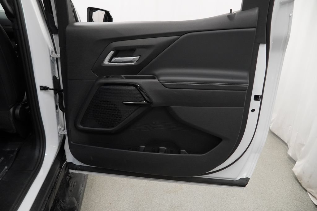 New 2026 Chevrolet Silverado EV LT AWD/4WD image 24