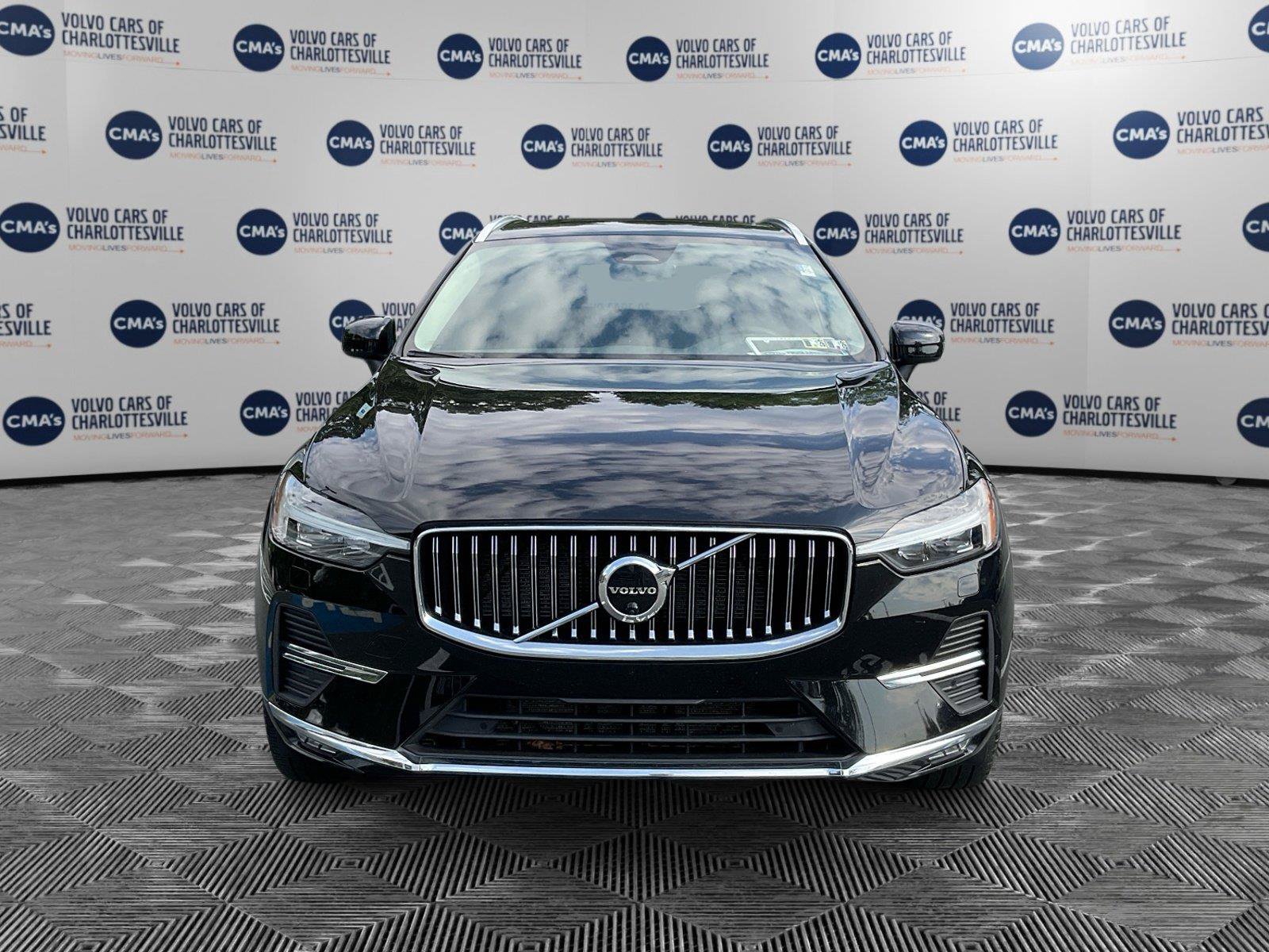 Used 2023 Volvo XC60 B5 Plus AWD/4WD image 8