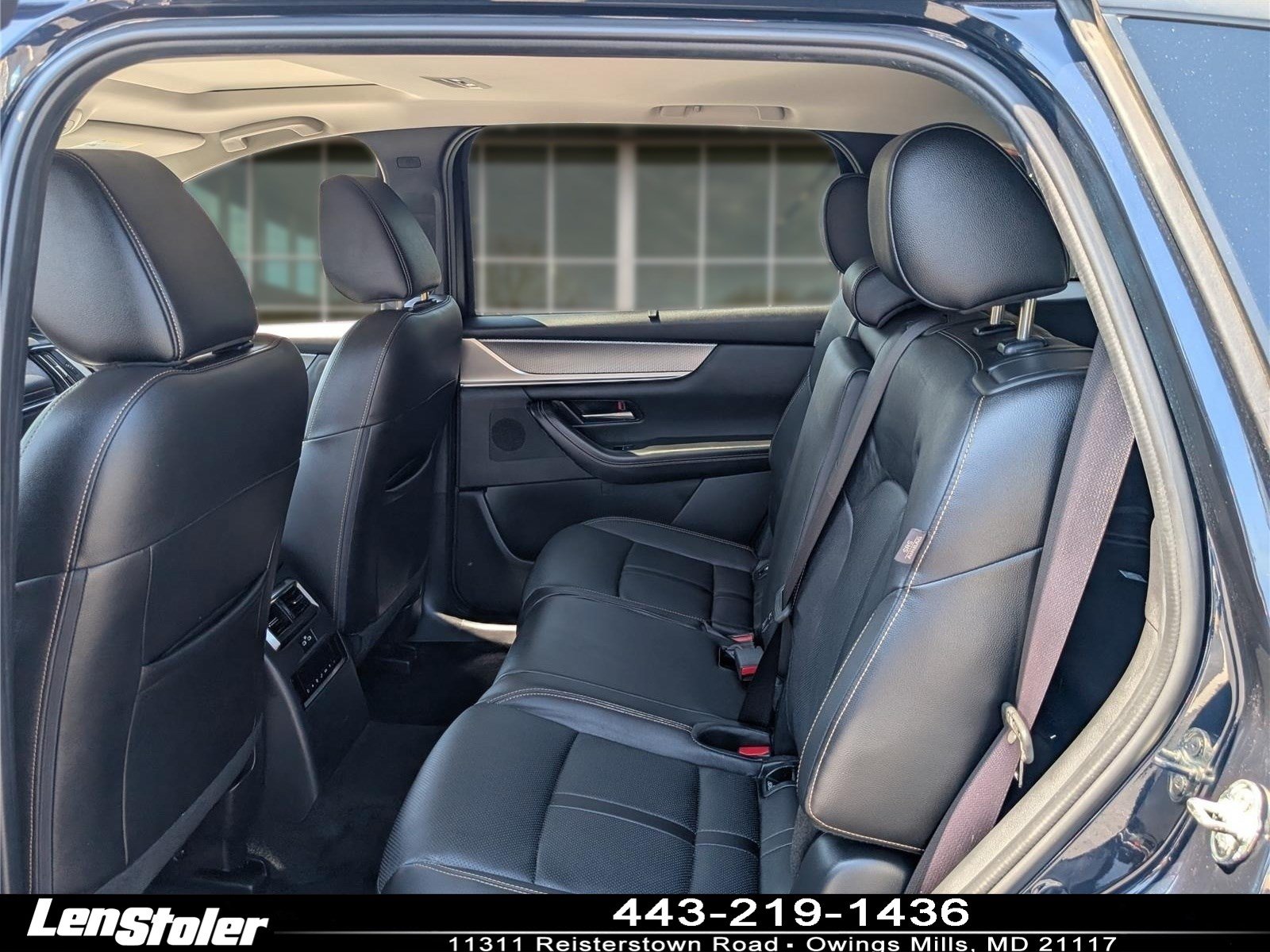 Used 2024 MAZDA CX-90 Plug-In Hybrid w/ Preferred AWD/4WD image 16