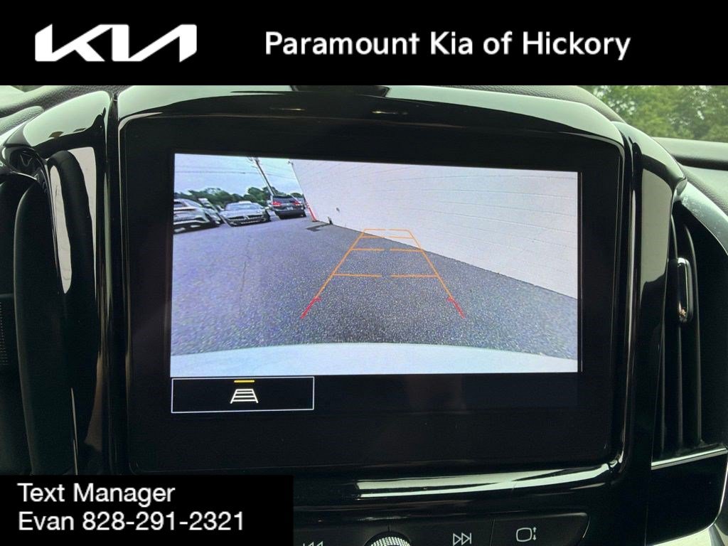Used 2023 Chevrolet Traverse LT AWD/4WD image 25
